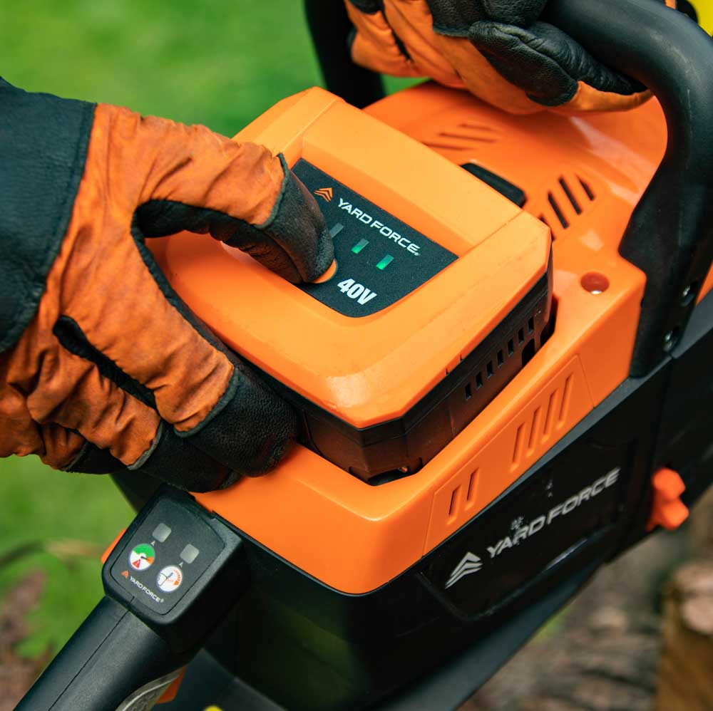 Yard Force 40V Chainsaw With 1 x 40v Battery