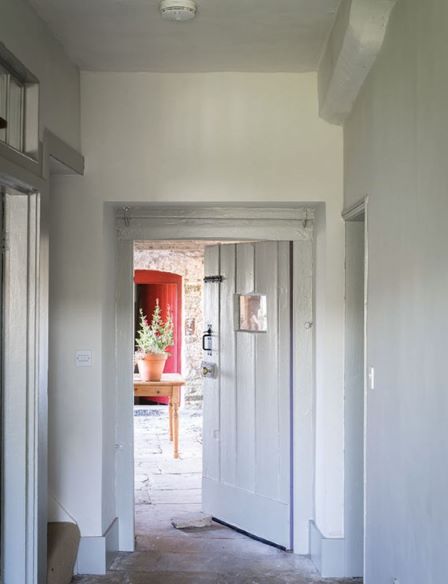 Farrow & Ball - Shadow White No. 282