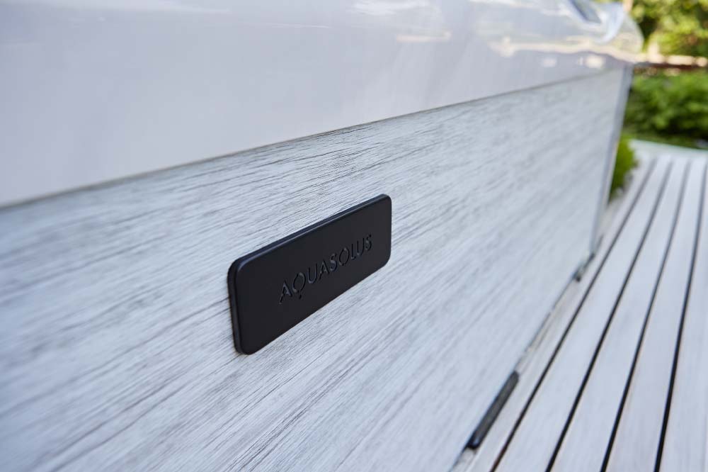 AquaSolus Brook Hot Tub