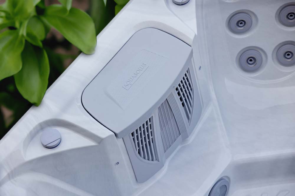 AquaSolus Brook Hot Tub