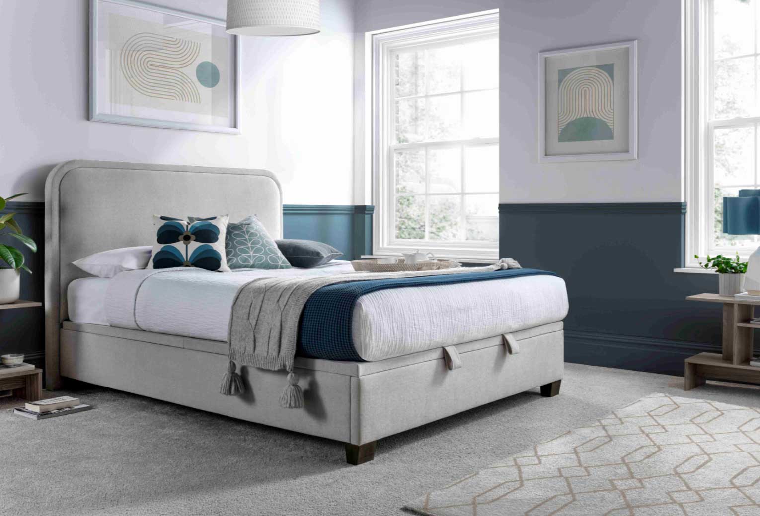 Clifford Ottoman in Maskat Clay - Super King 6'0