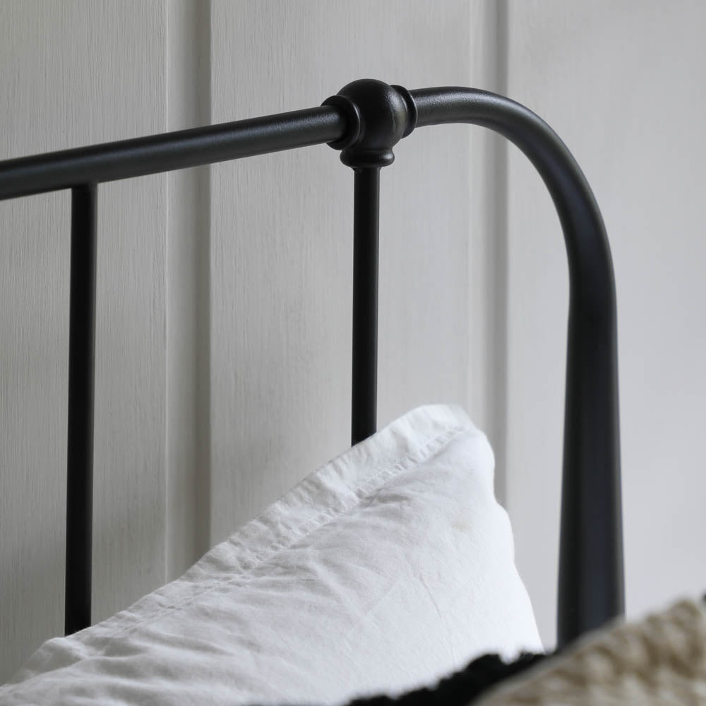 Loughborough 5' Bedstead Black