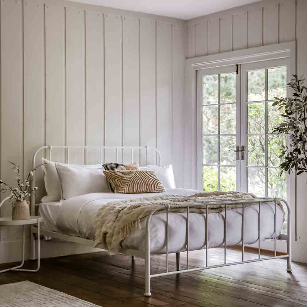 Loughborough 5' Bedstead Ivory