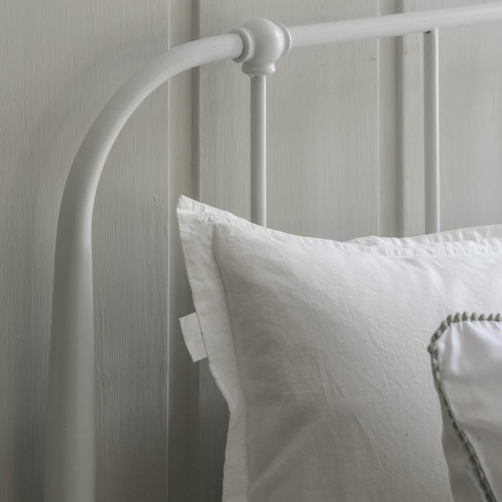 Loughborough 5' Bedstead Ivory