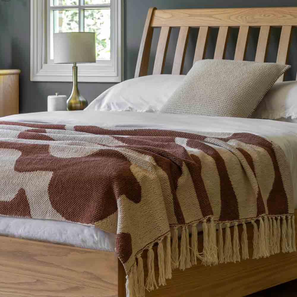 Astley 4'6 Bed
