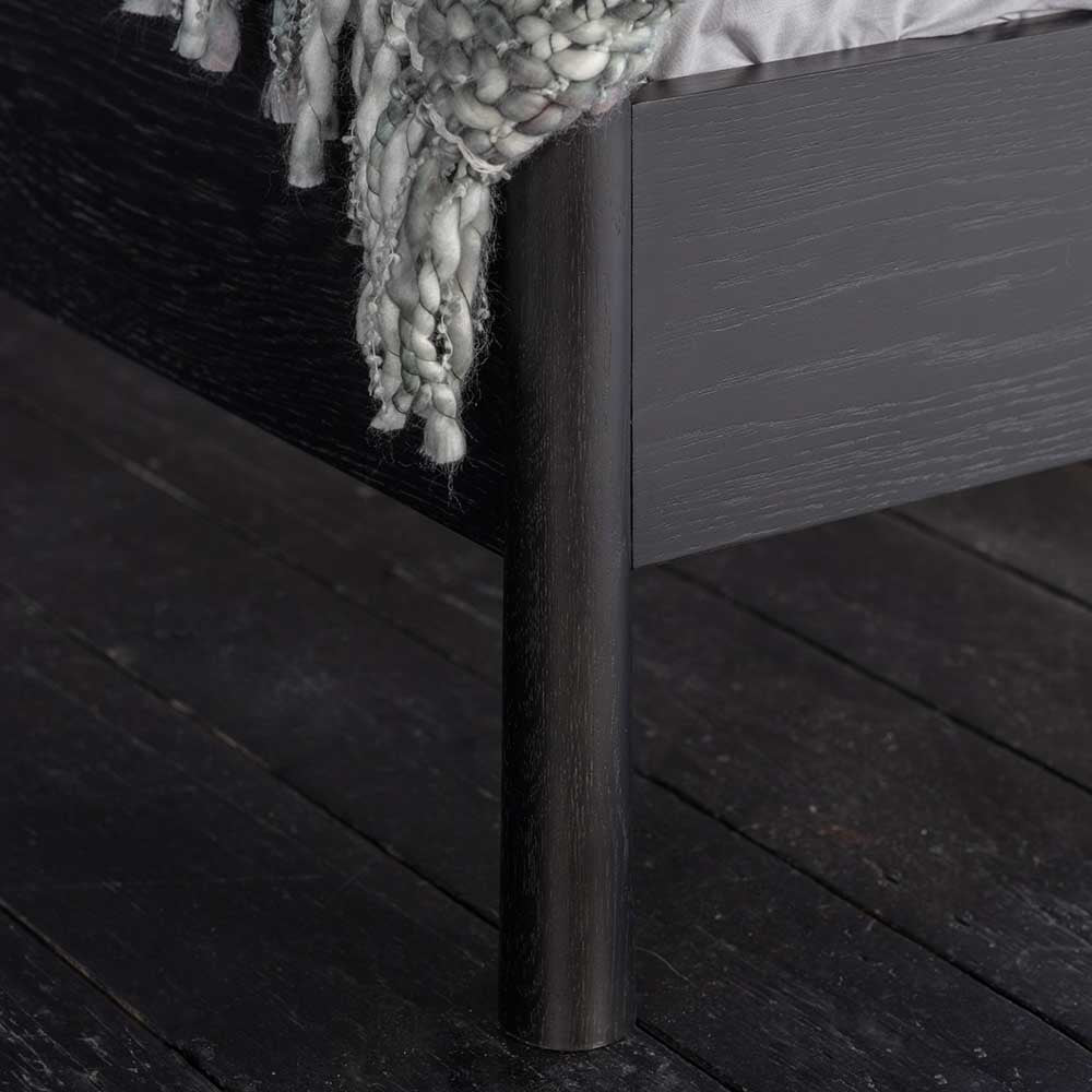 Harbin 5' Spindle Bed Black