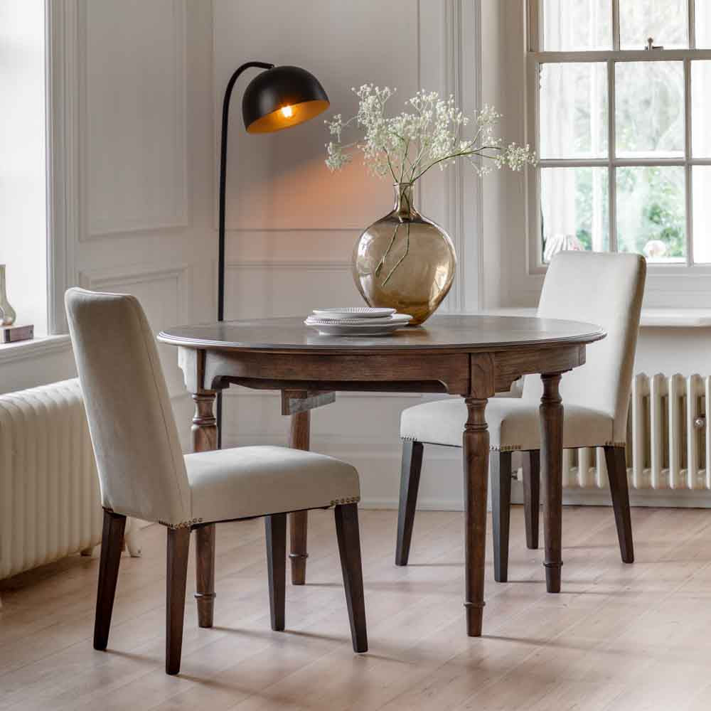 Amarante Extending Round Dining Table