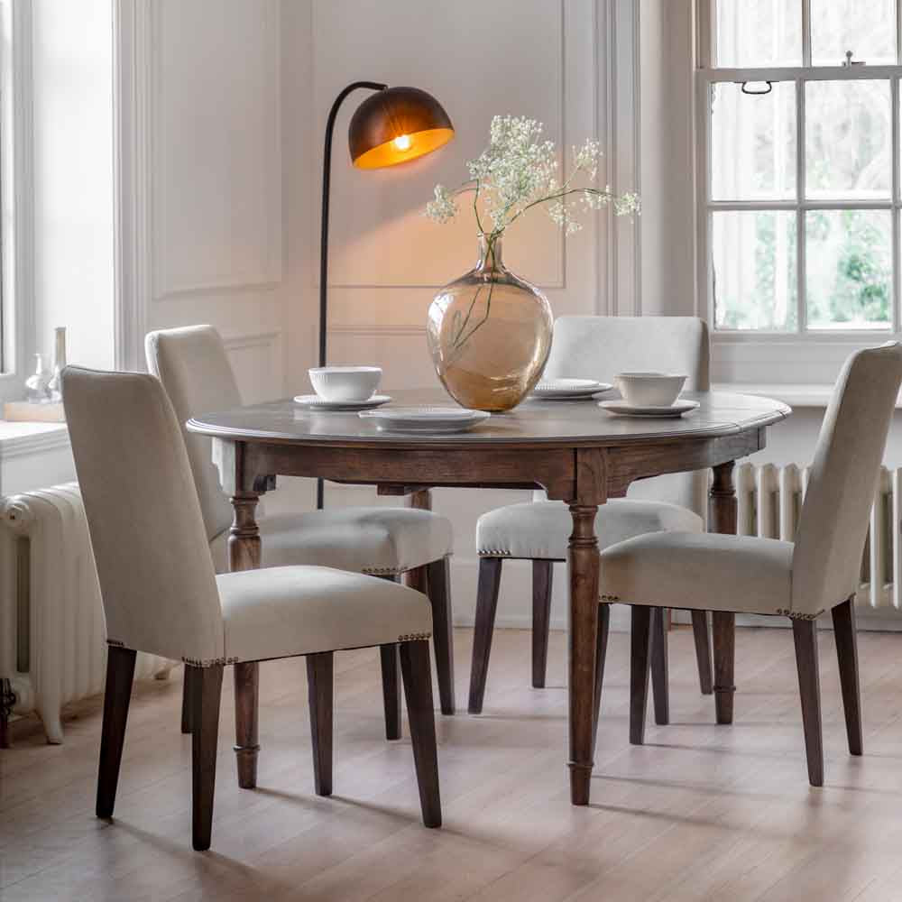 Amarante Extending Round Dining Table