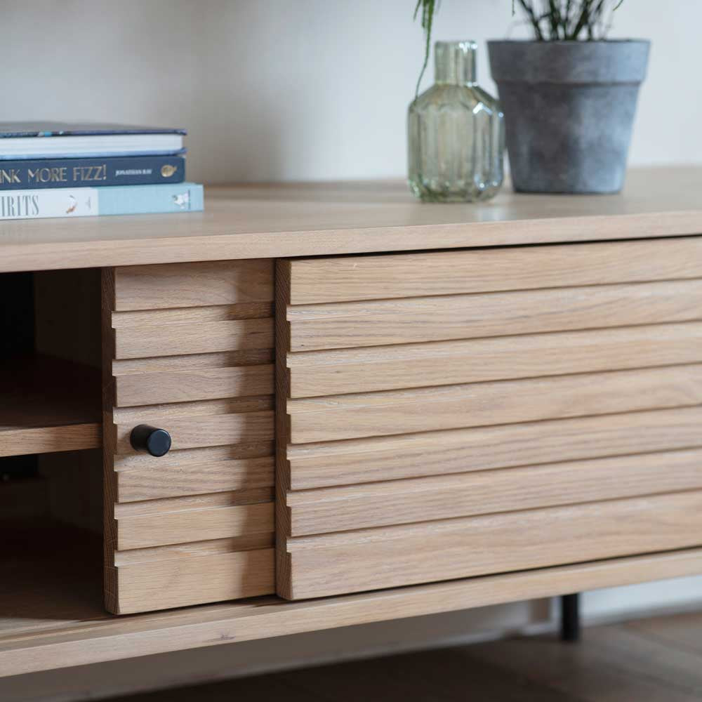 Sapporo Media Unit Oak
