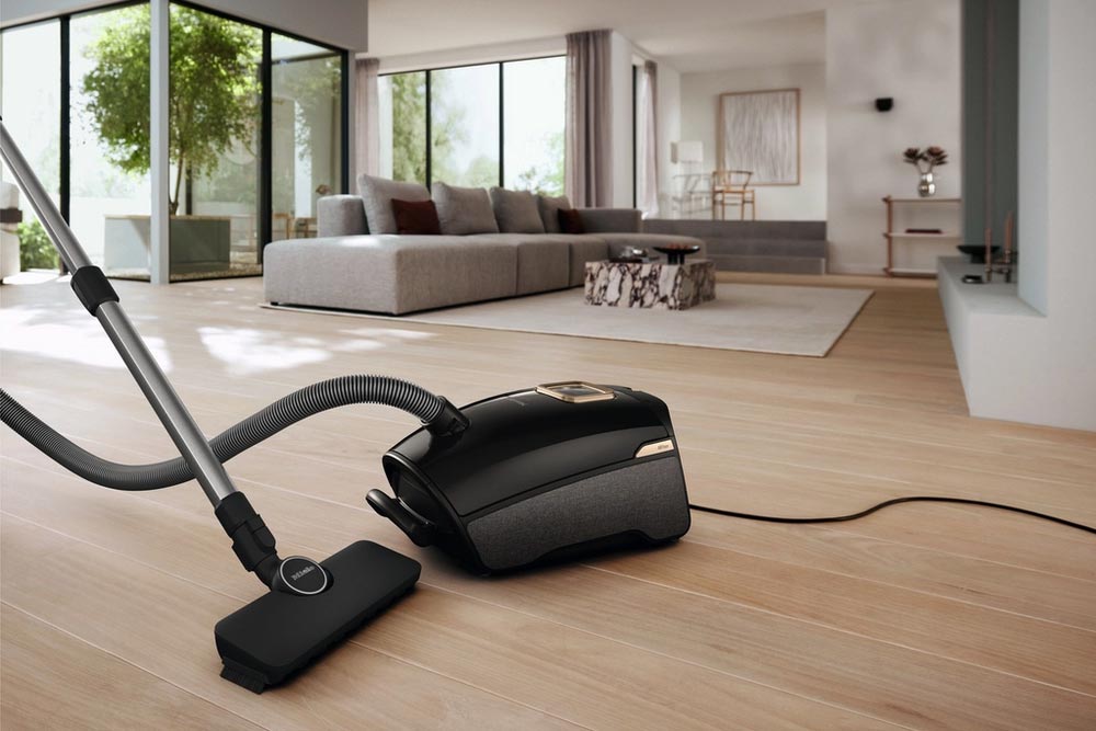 Miele Guard L1AllFloor Vacuum - Obsidian Black
