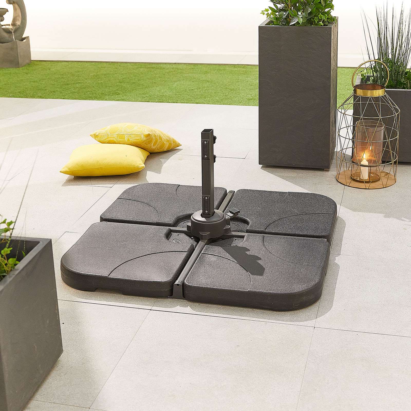 Nova <br> Cantilever Parasol Base 80kg (Fillable)