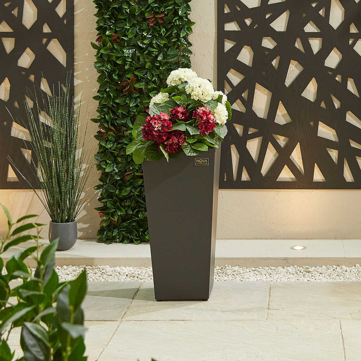 Nova <br>Tower Aluminium Planter - Medium - Grey