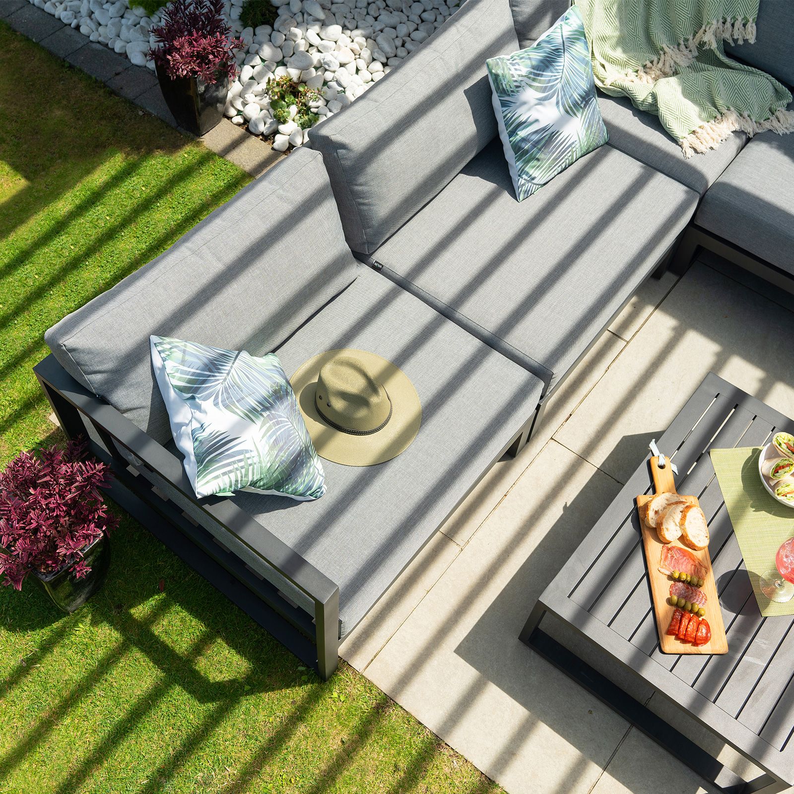 Nova <br> Titan 3m x 3m Pergola Wood Effect