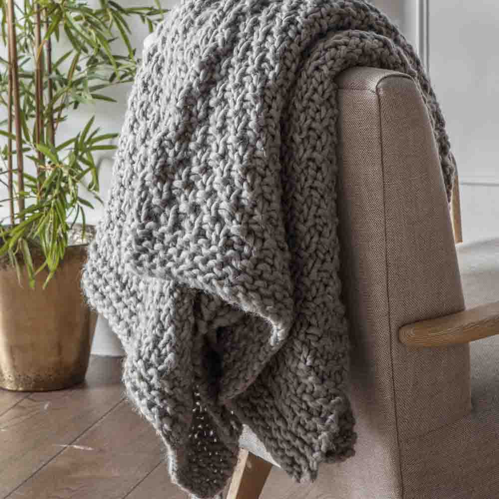 Moss Chunky Knitted Throw Grey