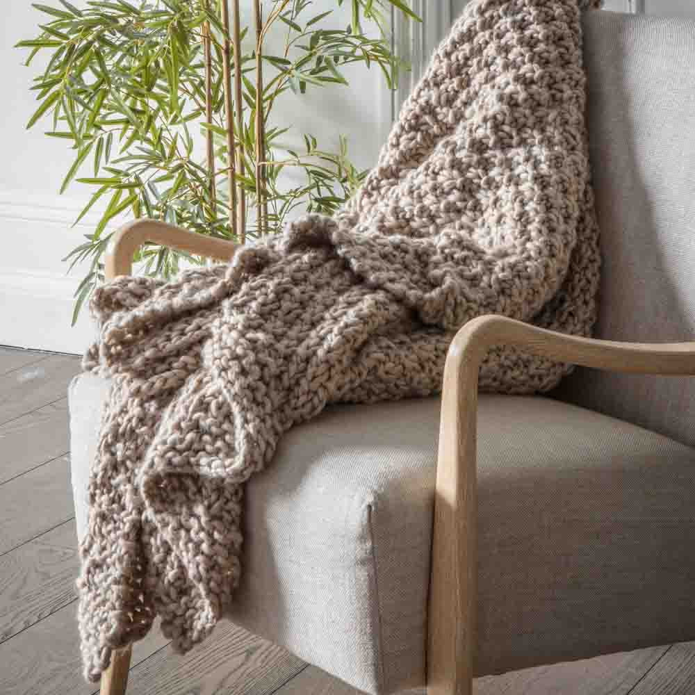 Moss Chunky Knitted Throw Oatmeal