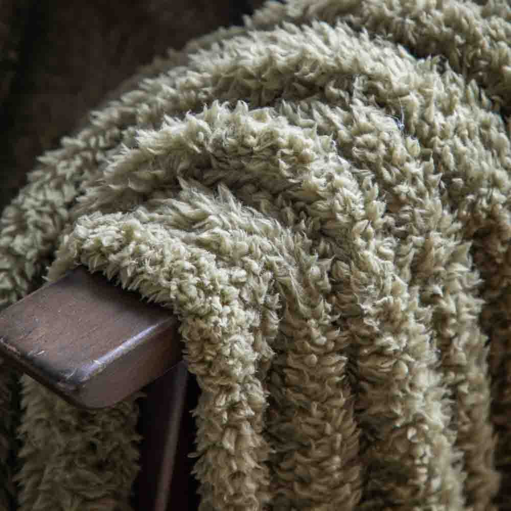 Teddy Fleece Throw Olive
