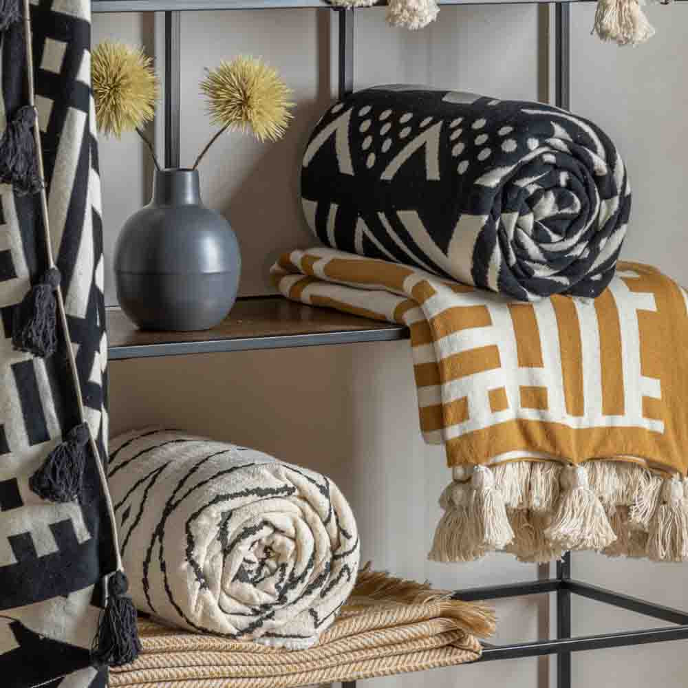 Merton Knitted Tassel Throw Black