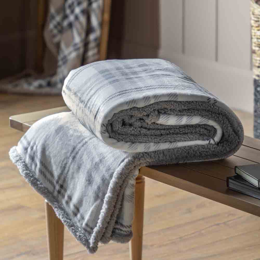 Tartan Sherpa Throw Grey