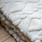 Textures Cable Knit Cream