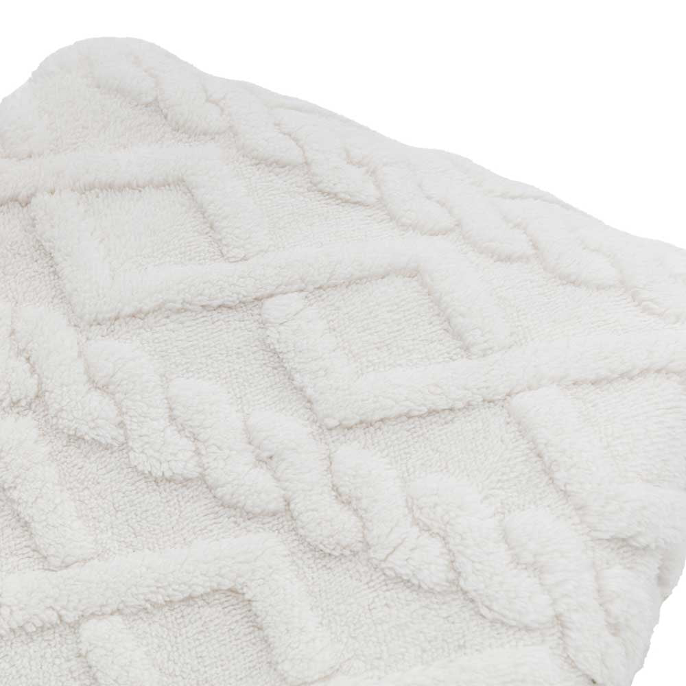 Textures Cable Knit Cream