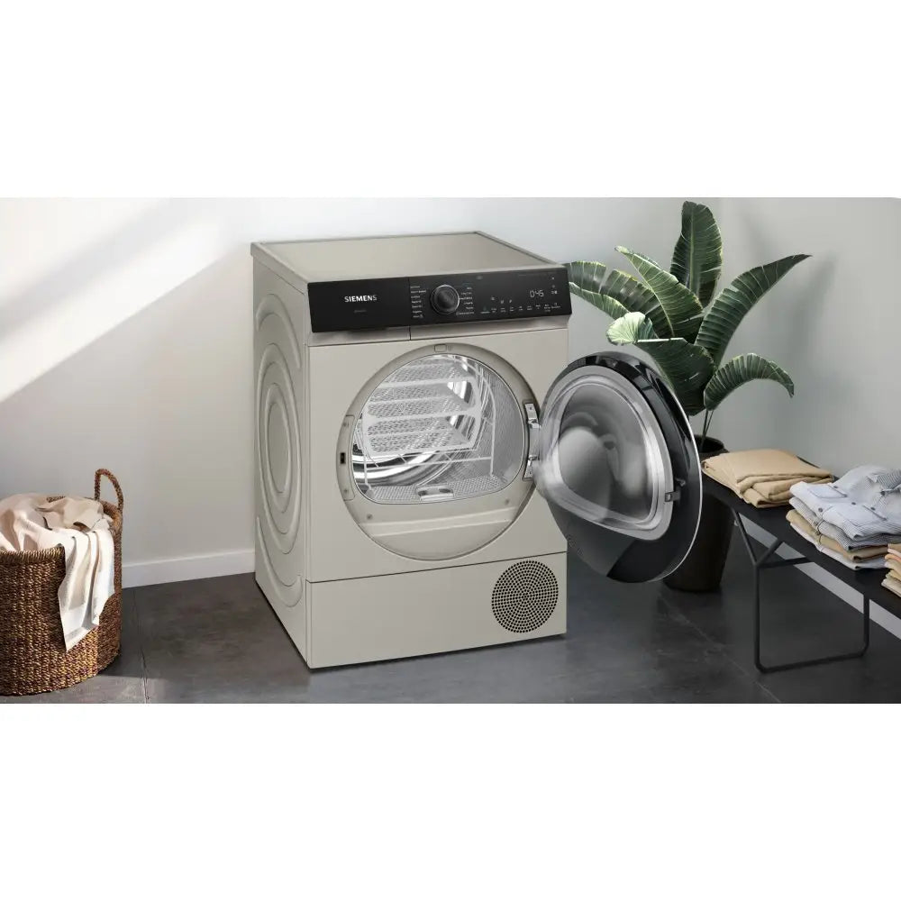 Siemens IQ-500 WQ46H2DXGB 9Kg Heat Pump Tumble Dryer - Silver