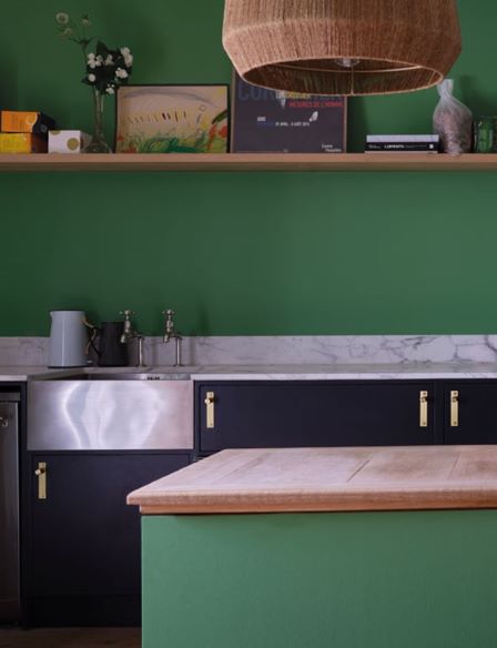 Farrow & Ball - Emerald Green No. W53