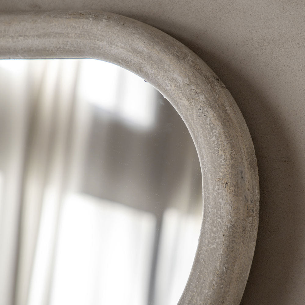 Como Curved Leaner Mirror