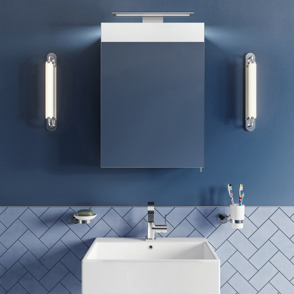 Croydex Midison Single Door Illuminated Mirror Cabinet - Silver
