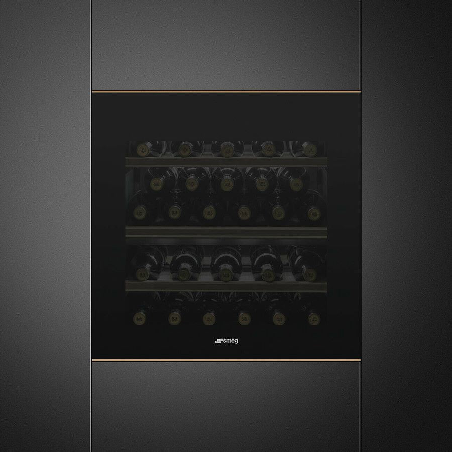 Smeg CVI629NR3 Dolce Stil Novo Wine Cooler Reversible Hinge Eclipse Glass
