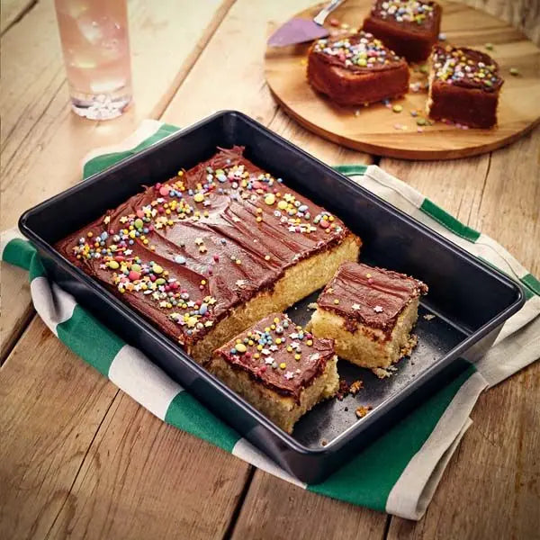 Stellar Sb59 Solid Steel Non-Stick Cake Tin/Roasting Tray 33Cm X 23Cm X 6Cm
