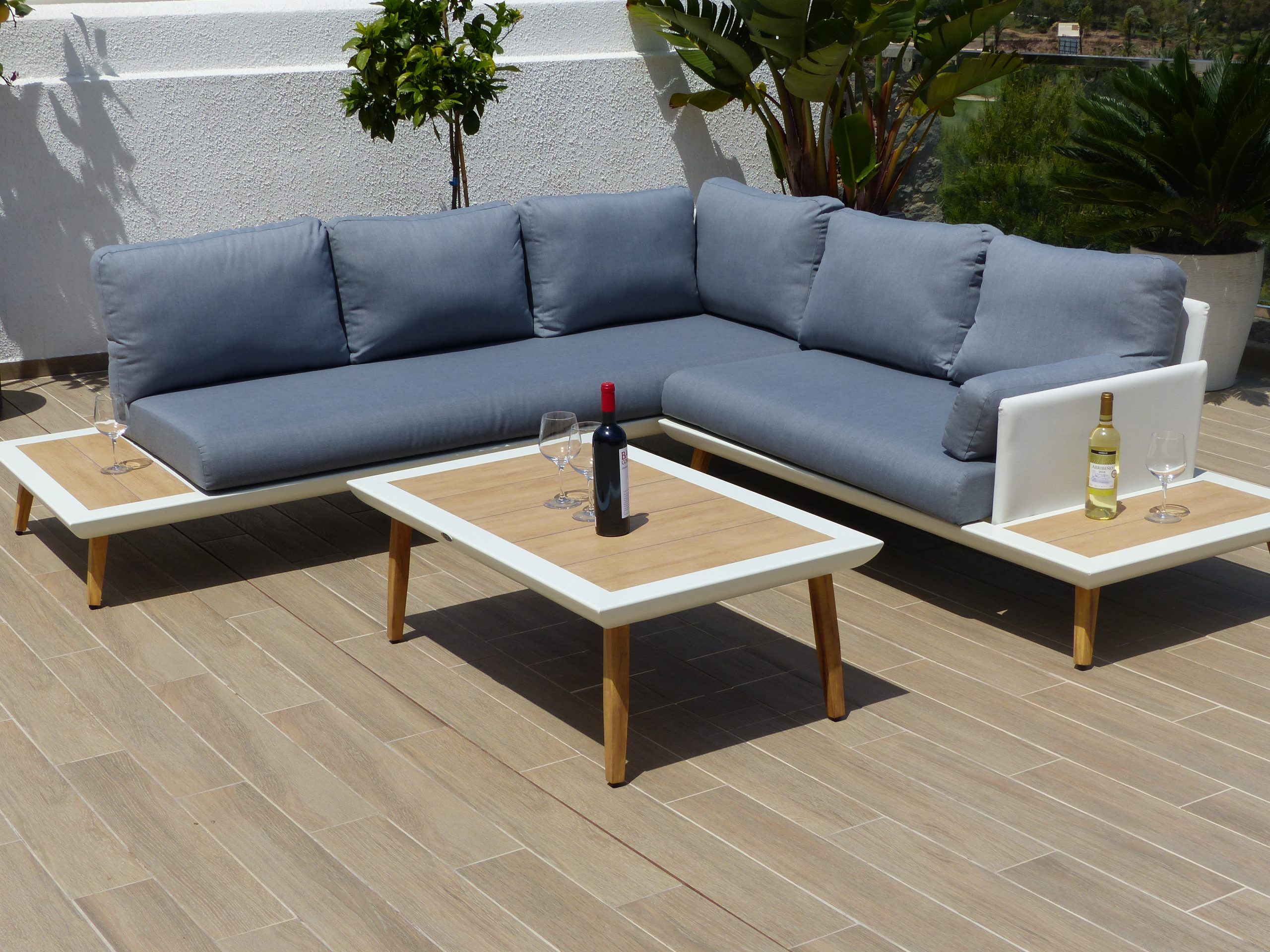 New Oceans Elite Corner Sofa - Romerils