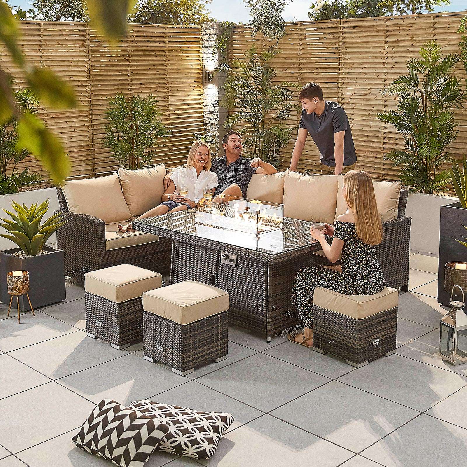 Cambridge corner dining set with fire pit clearance