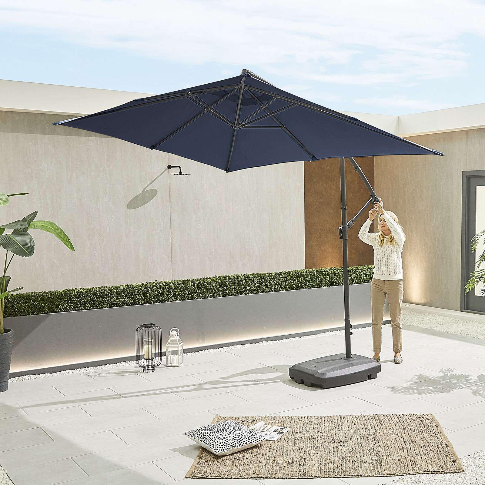 Nova Barbados Cantilever Parasol 3m x 2m Rectangular Navy Romerils