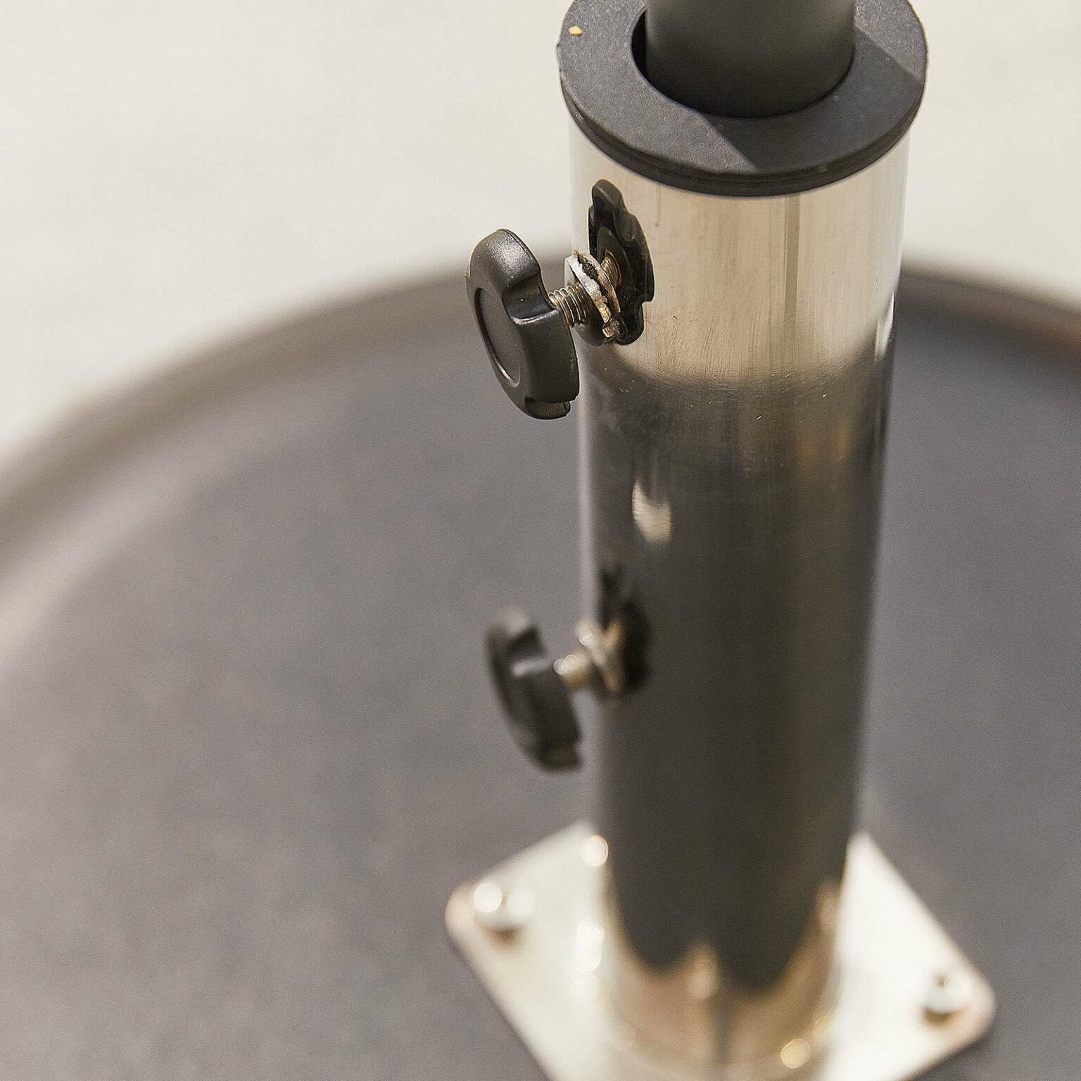 Nova Parasol Base 50kg Concrete with Wheels Romerils Jersey