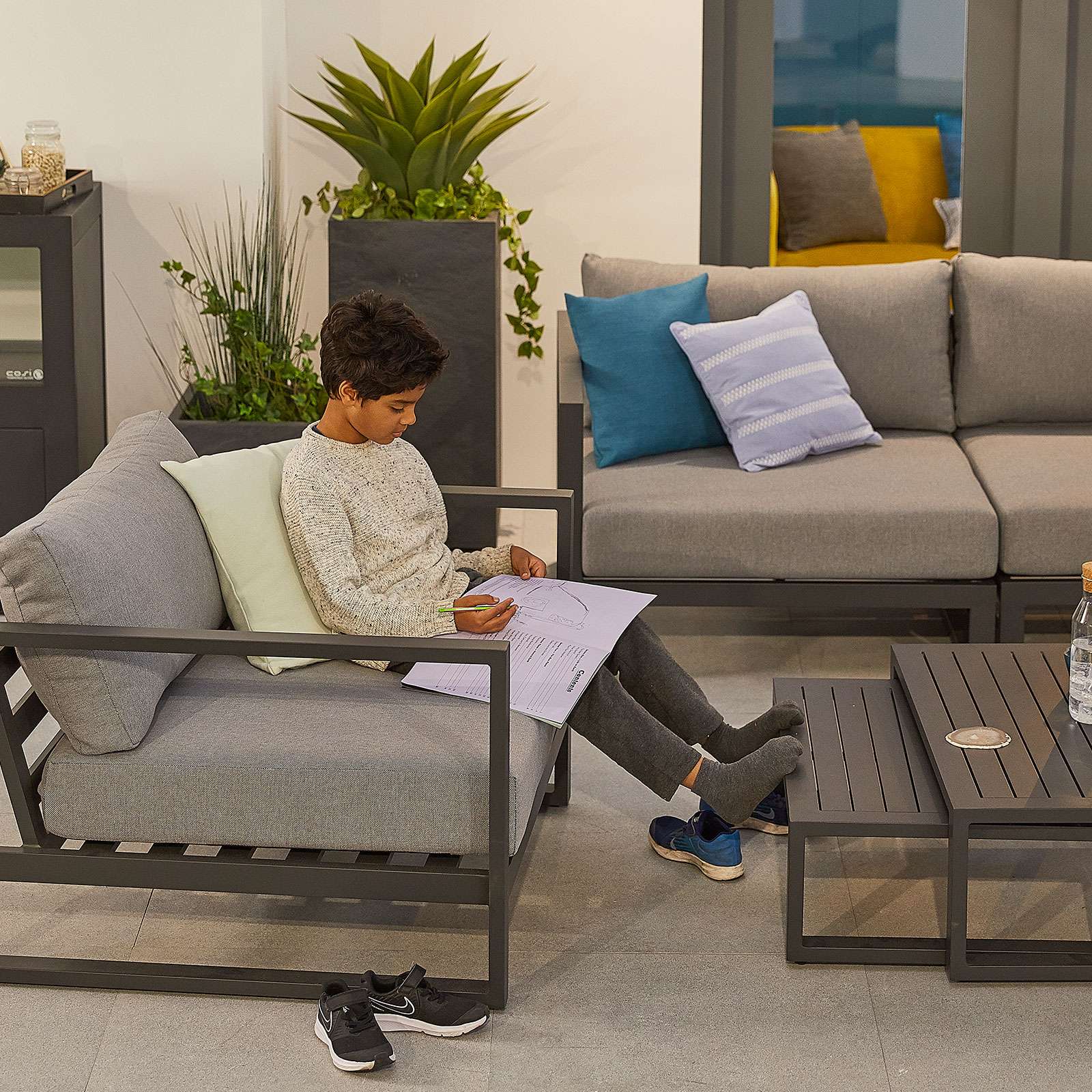 Alessandria aluminium shop corner sofa set