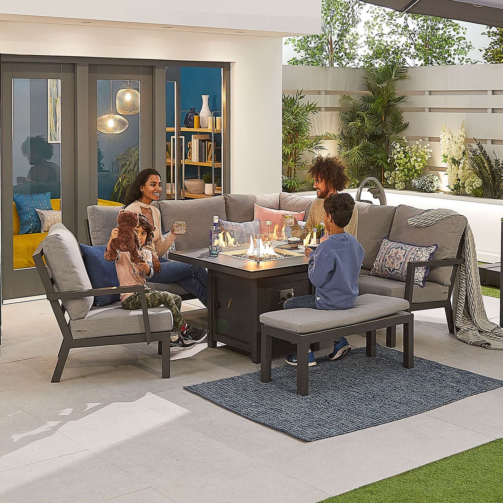 lastig Caius Isoleren Nova Compact Vogue Corner Dining Set with Firepit Table & Lounge Chair &  Bench Grey - Romerils
