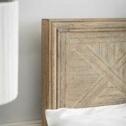 Alternative view of Reims 6' Bed