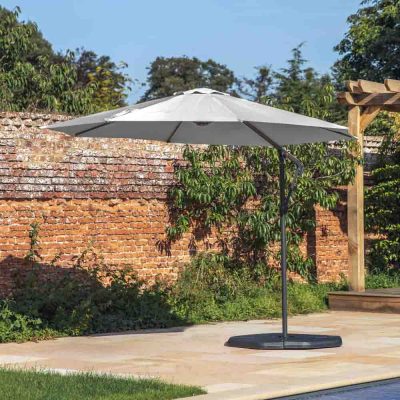 OUTDOOR-PARASOL-687266~1